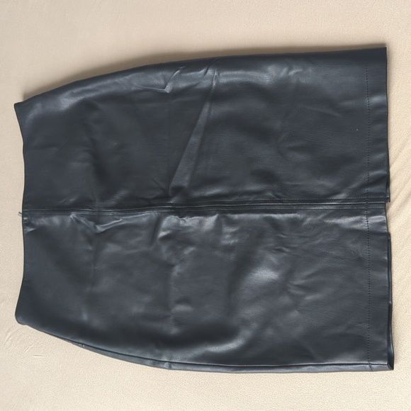 Ever New Melbourne faux leather skirt 6 - Picture 2 of 5